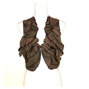 Ruffle vest with sequins